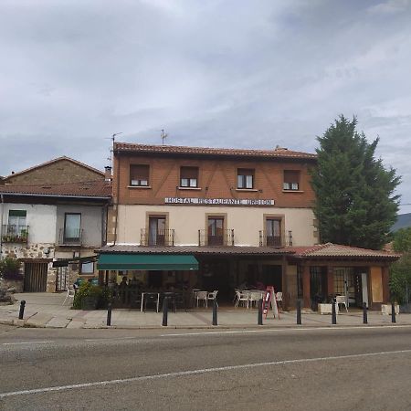 Hostal Urbion Vinuesa Extérieur photo
