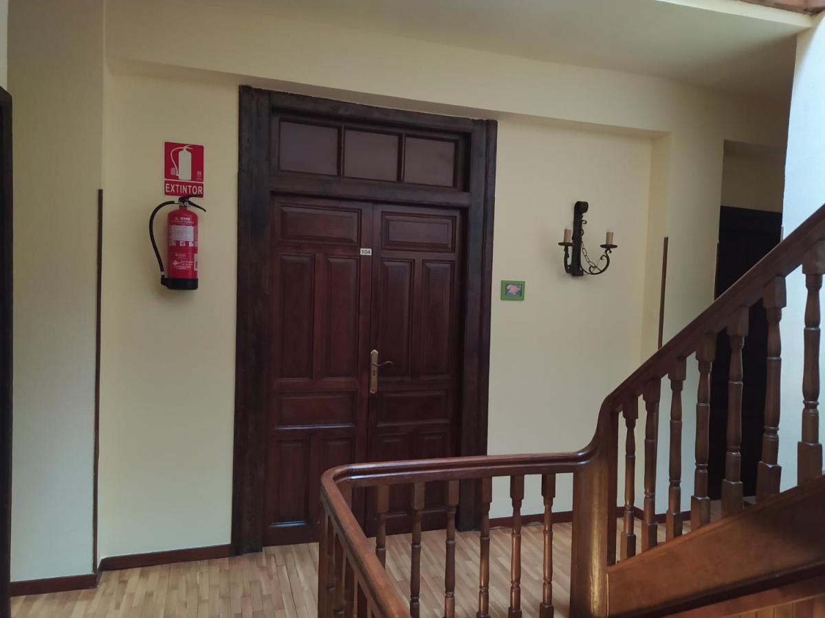 Hostal Urbion Vinuesa Extérieur photo